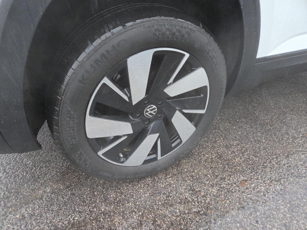 used 2024 Volkswagen Atlas Cross Sport car, priced at $26,696