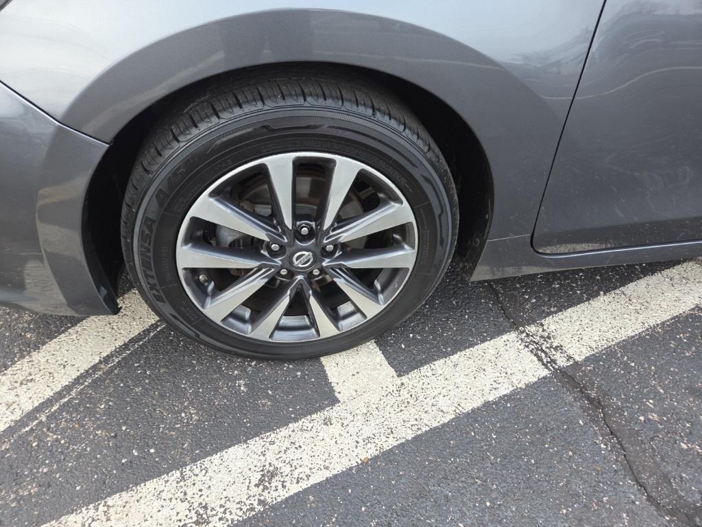 used 2016 Nissan Altima car, priced at $8,984