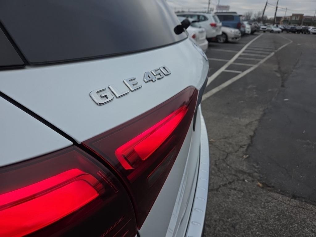 used 2025 Mercedes-Benz GLE 450 car, priced at $66,992