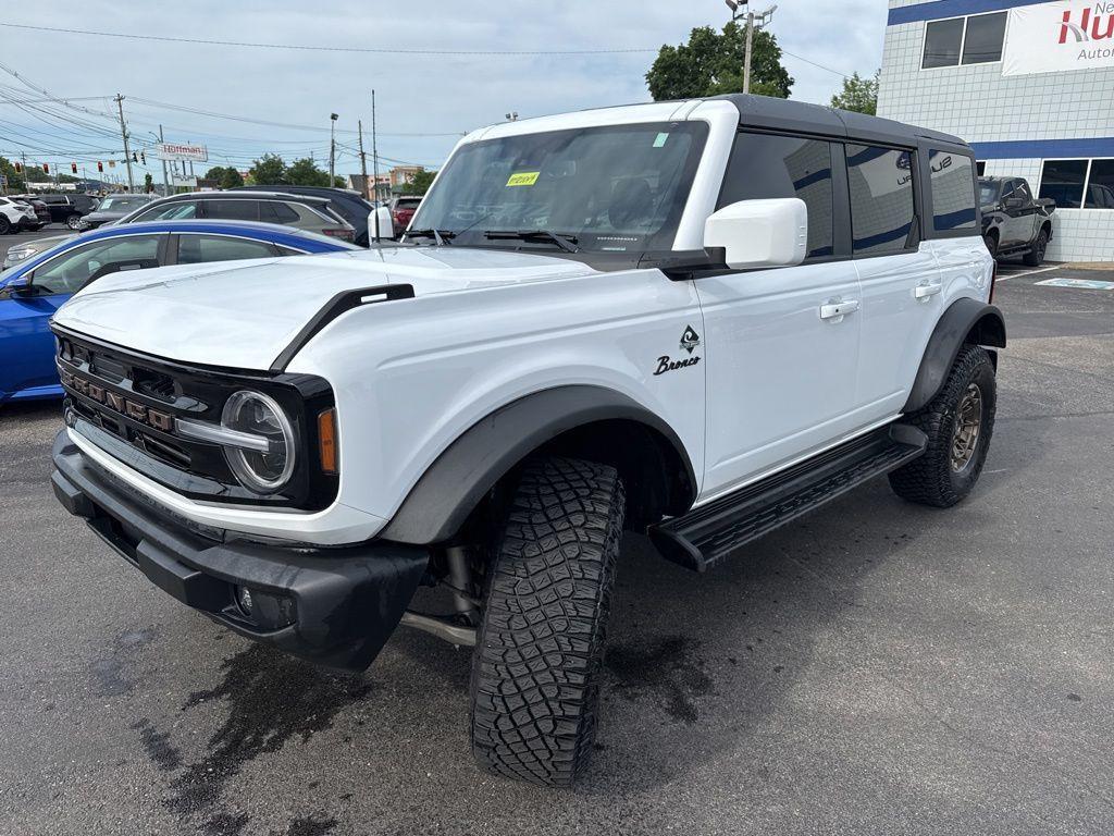 used 2025 Ford Bronco car, priced at $49,590