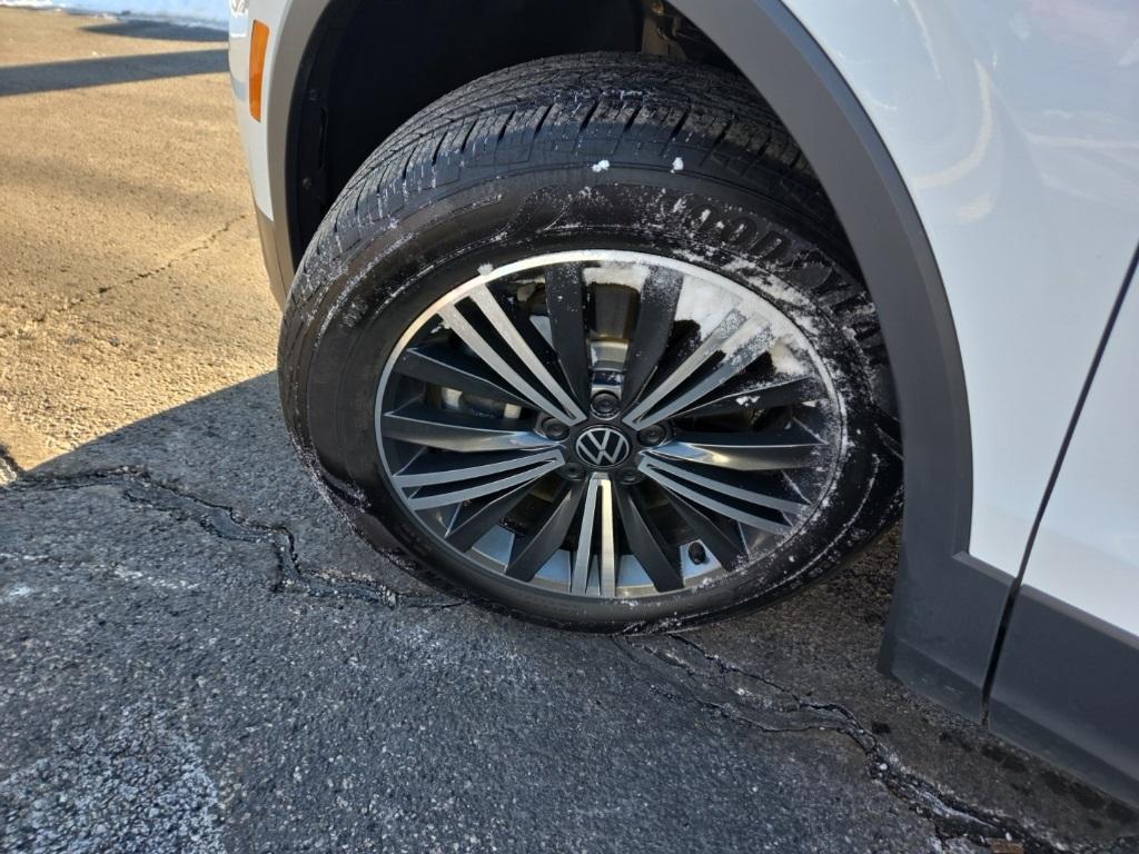 used 2024 Volkswagen Tiguan car, priced at $23,217