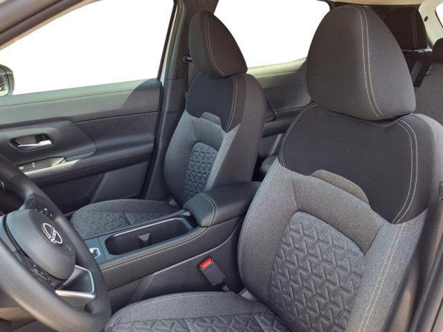 new 2025 Nissan Kicks car, priced at $31,790