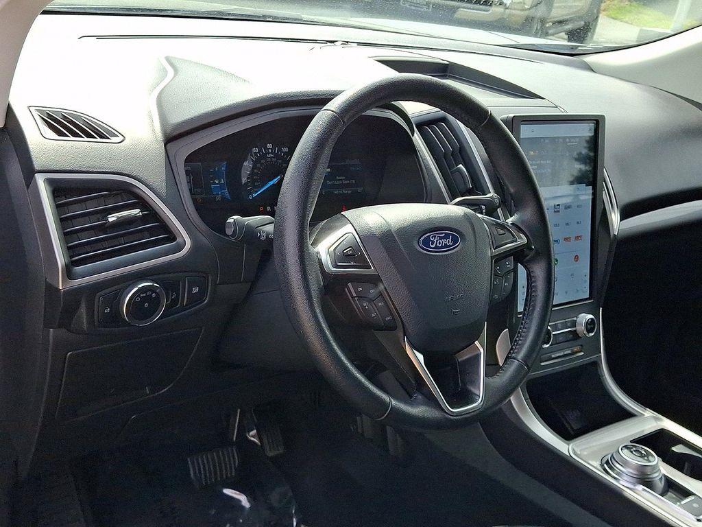 used 2024 Ford Edge car, priced at $23,290