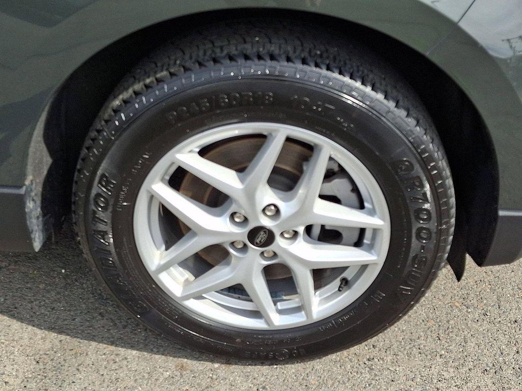 used 2024 Ford Edge car, priced at $23,290