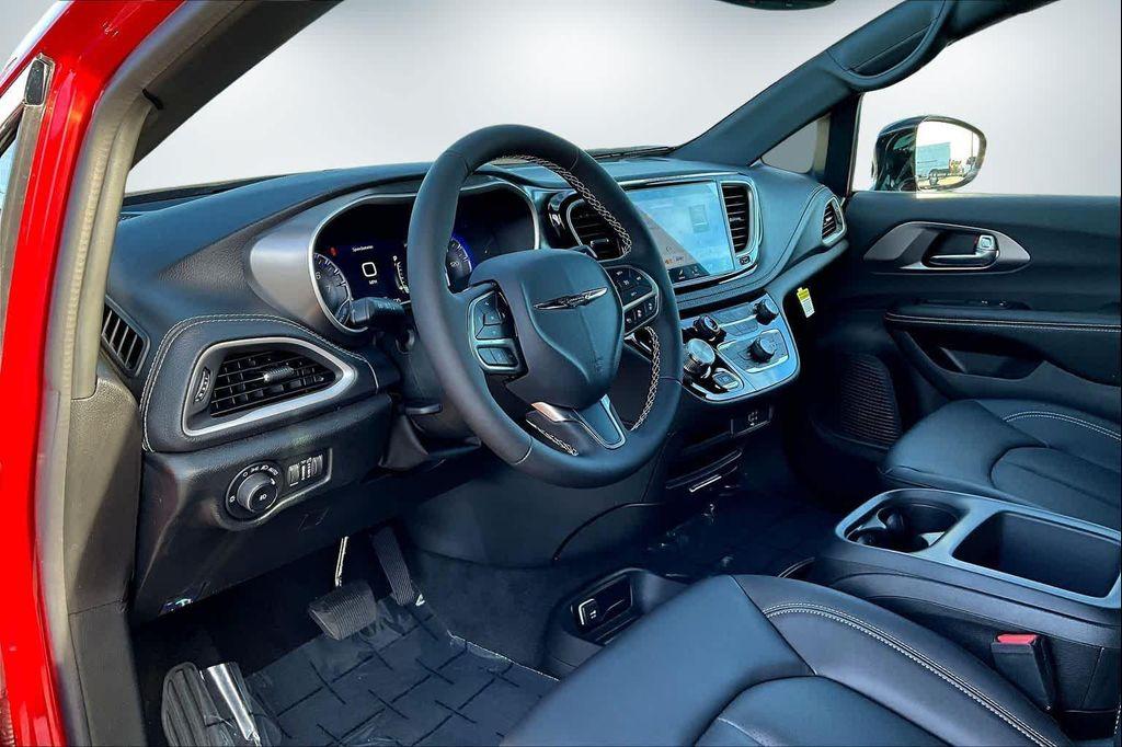 new 2026 Chrysler Pacifica car, priced at $44,110