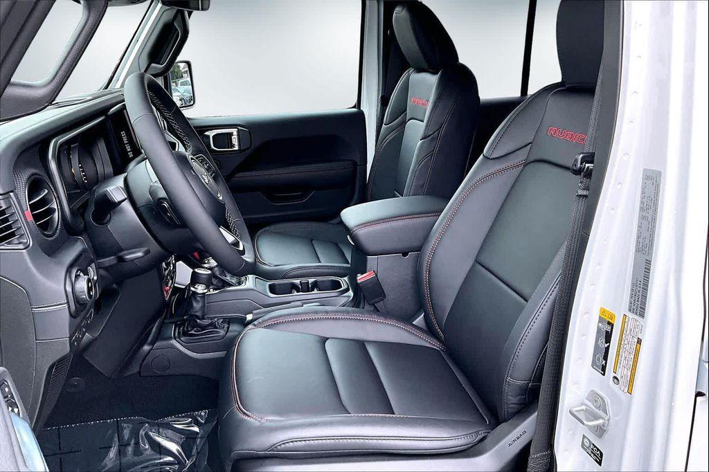 new 2026 Jeep Gladiator car, priced at $60,515