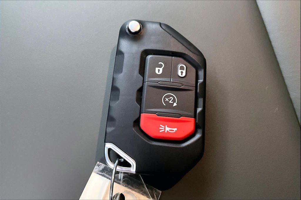 new 2026 Jeep Gladiator car, priced at $59,960