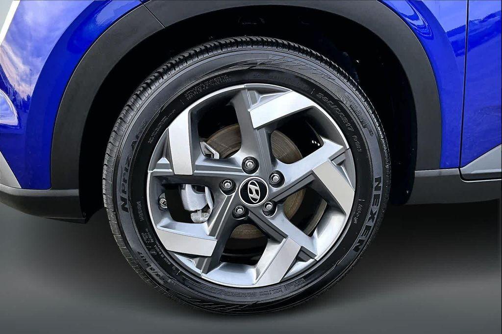 used 2025 Hyundai Venue car, priced at $18,488