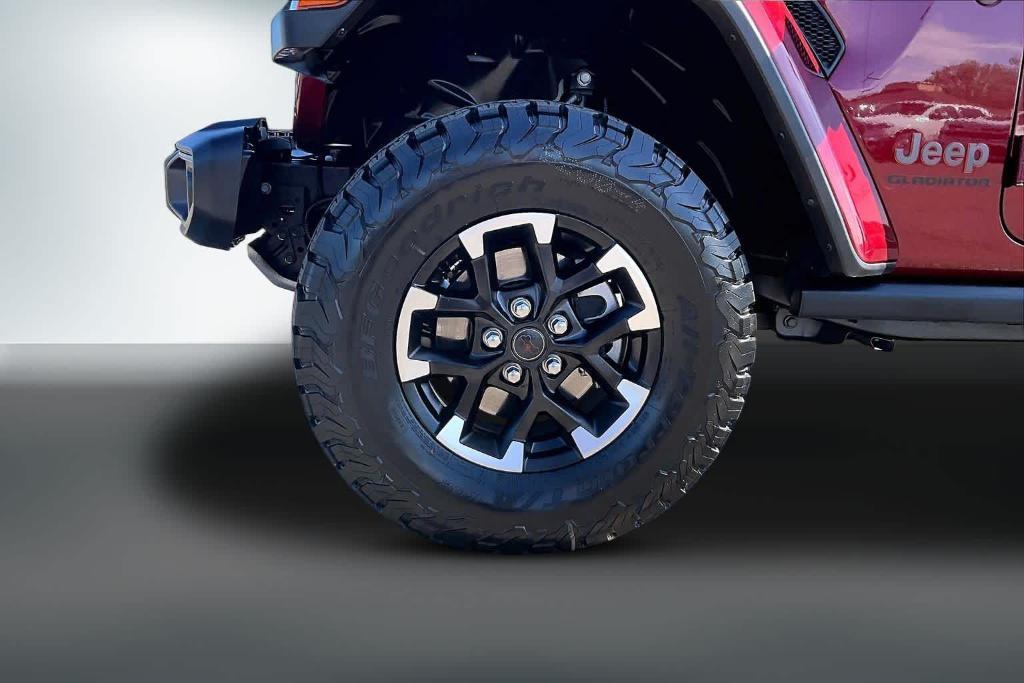 used 2021 Jeep Gladiator car, priced at $34,988