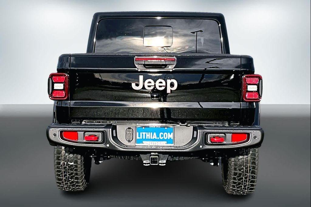 new 2026 Jeep Gladiator car, priced at $61,610
