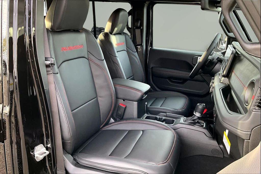 new 2026 Jeep Gladiator car, priced at $61,610