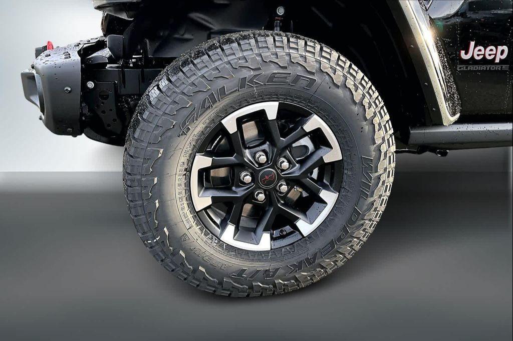 new 2026 Jeep Gladiator car, priced at $61,610