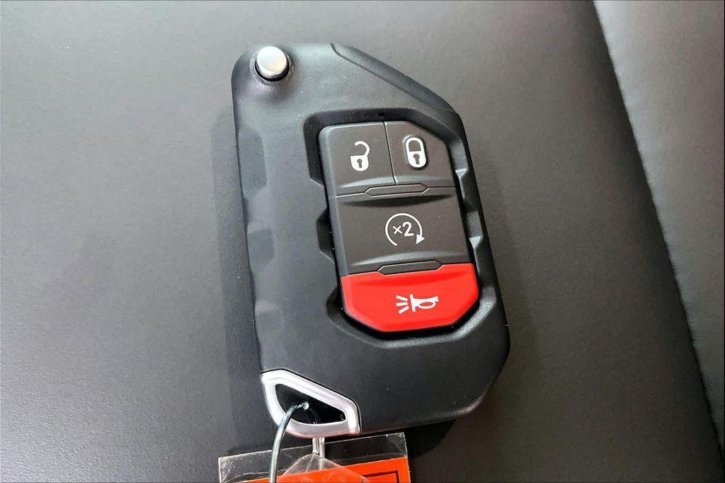 new 2026 Jeep Gladiator car, priced at $61,610