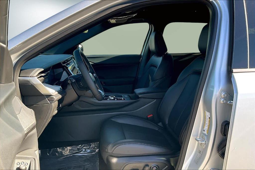 new 2026 Jeep Cherokee car, priced at $38,390
