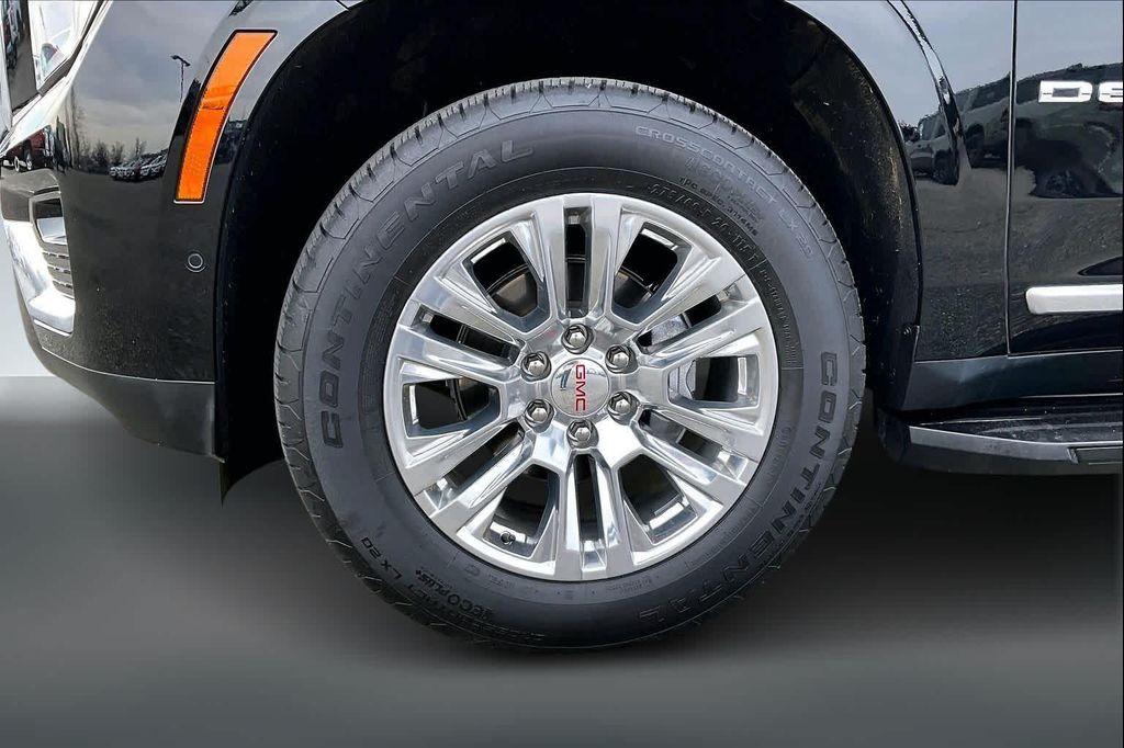 used 2025 GMC Yukon car, priced at $68,888