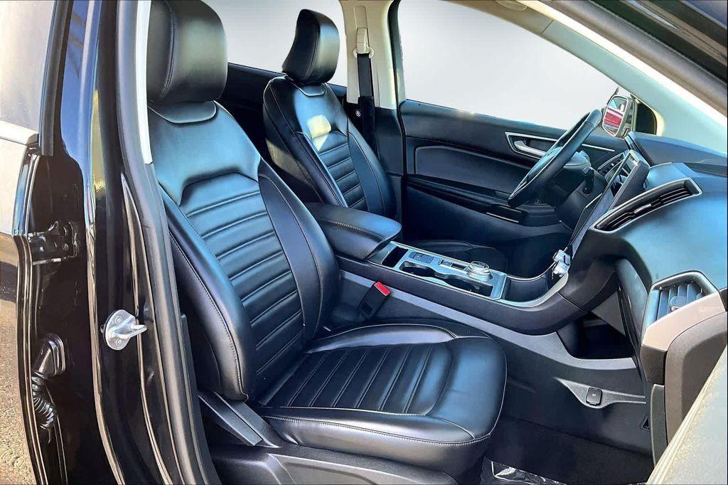 used 2024 Ford Edge car, priced at $20,588