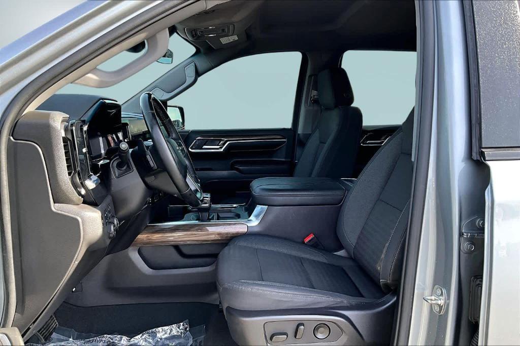 used 2024 Chevrolet Silverado 1500 car, priced at $43,988