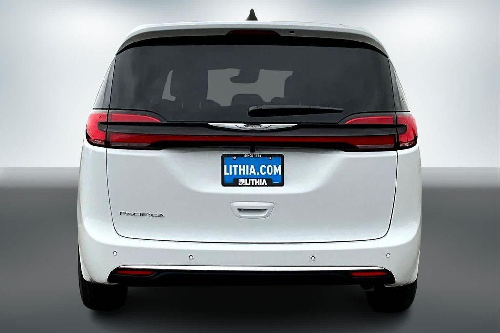 new 2026 Chrysler Pacifica car, priced at $41,315