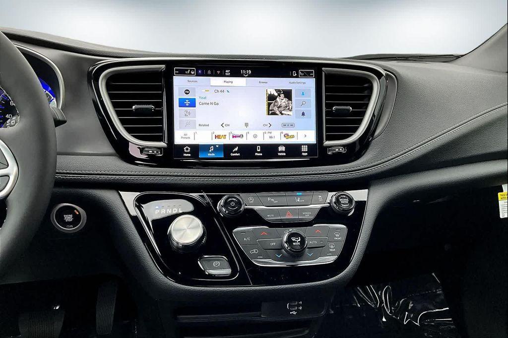 new 2026 Chrysler Pacifica car, priced at $41,315