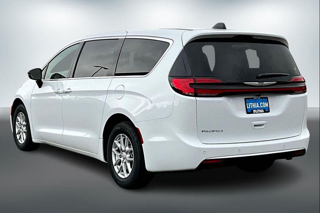 new 2026 Chrysler Pacifica car, priced at $41,315