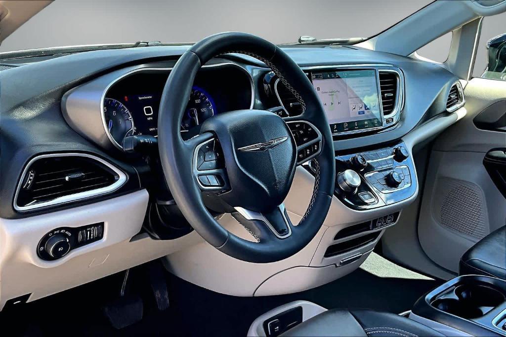 used 2024 Chrysler Pacifica car, priced at $23,888