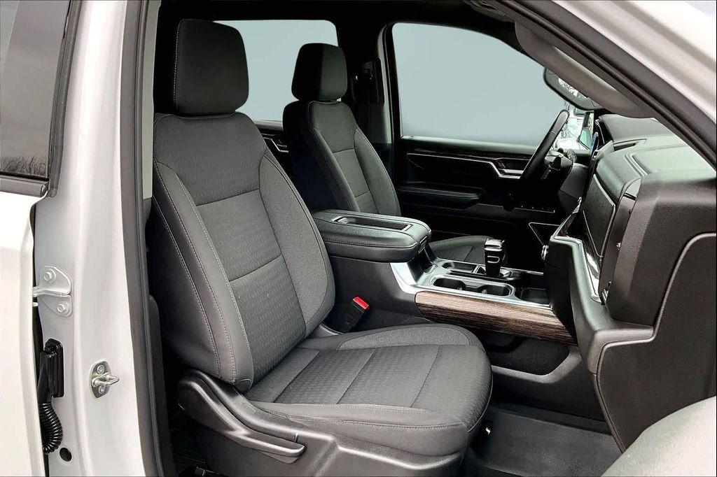 used 2022 GMC Sierra 1500 car, priced at $39,788