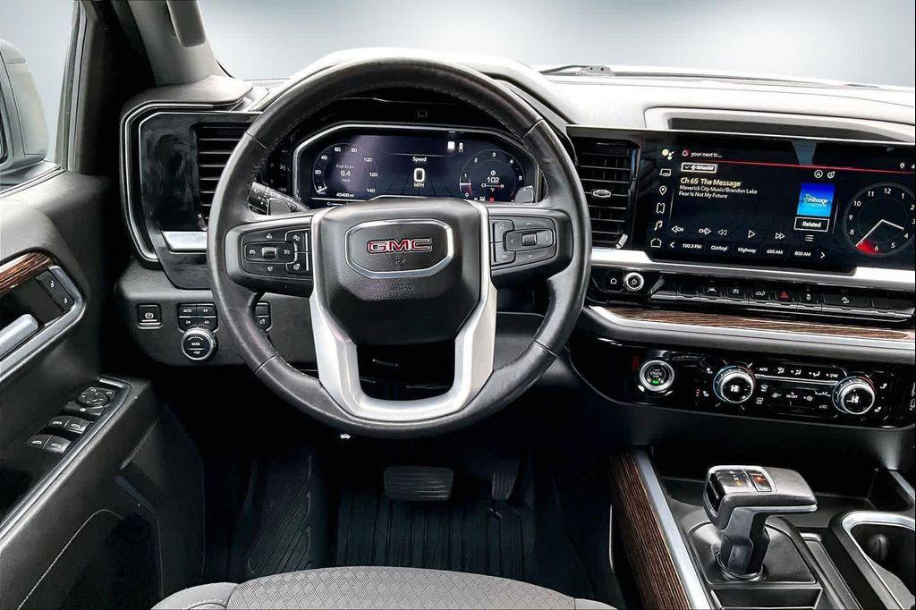 used 2022 GMC Sierra 1500 car, priced at $39,788