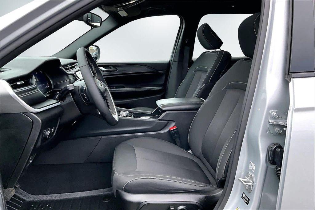 used 2024 Jeep Grand Cherokee L car, priced at $30,888