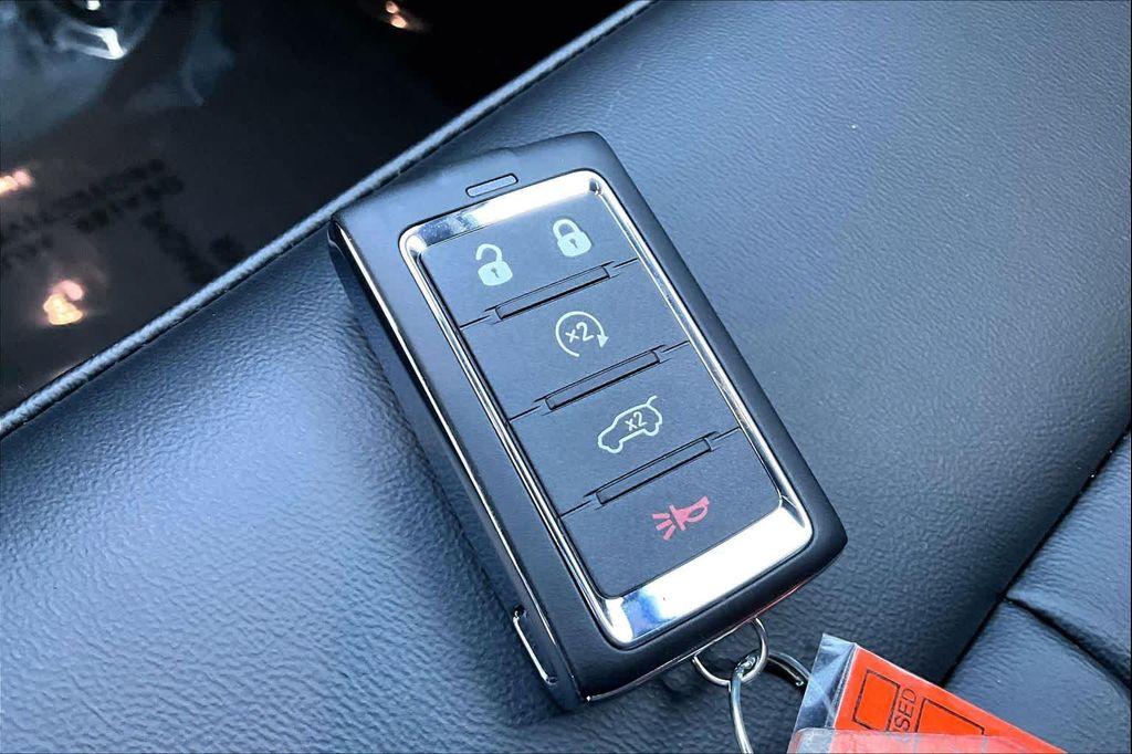 new 2025 Jeep Grand Cherokee car, priced at $43,675