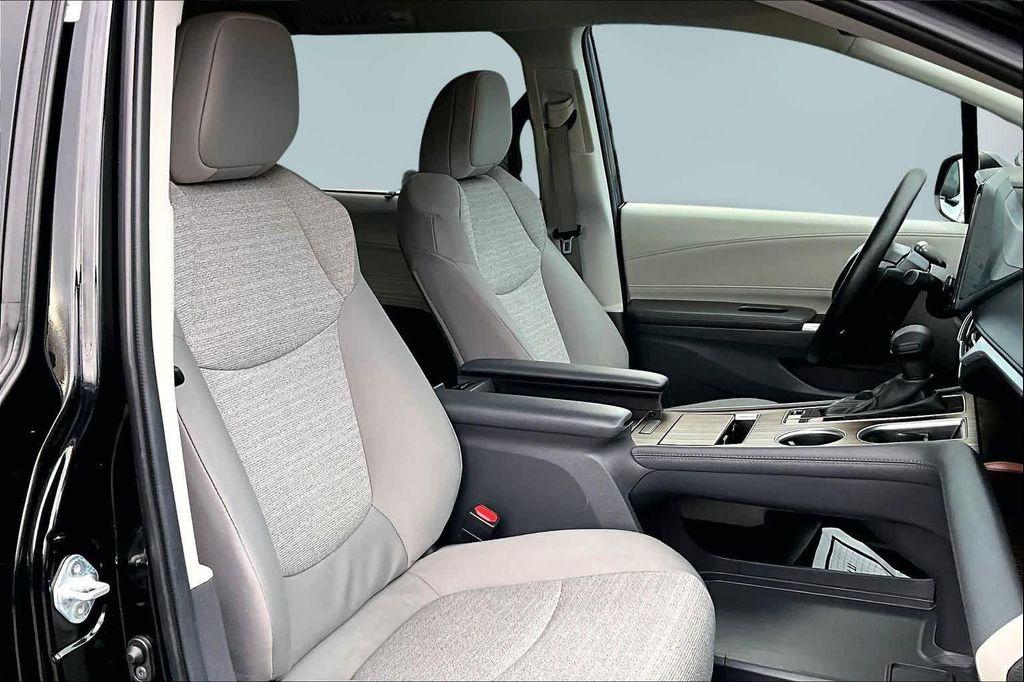 used 2024 Toyota Sienna car, priced at $33,588