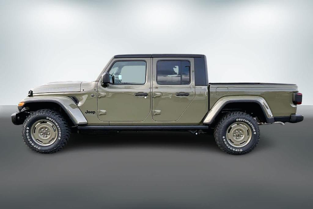 new 2026 Jeep Gladiator car, priced at $51,820