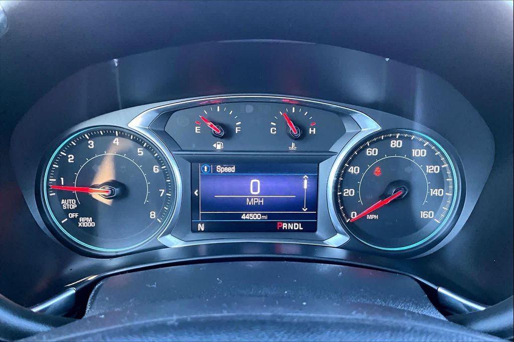 used 2022 Chevrolet Equinox car, priced at $18,288