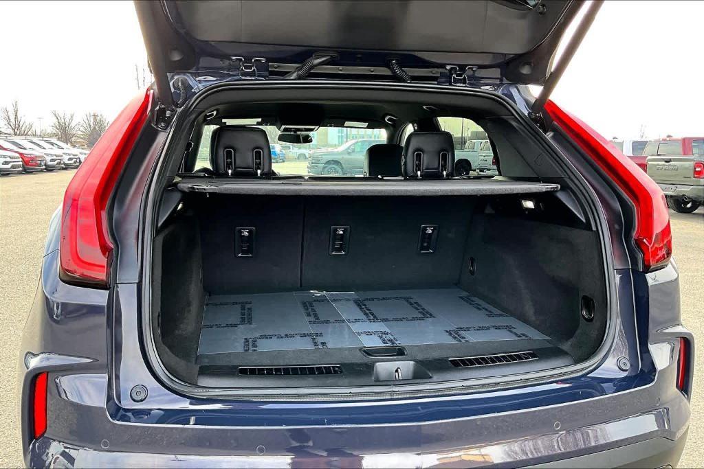 used 2024 Cadillac XT4 car, priced at $28,488