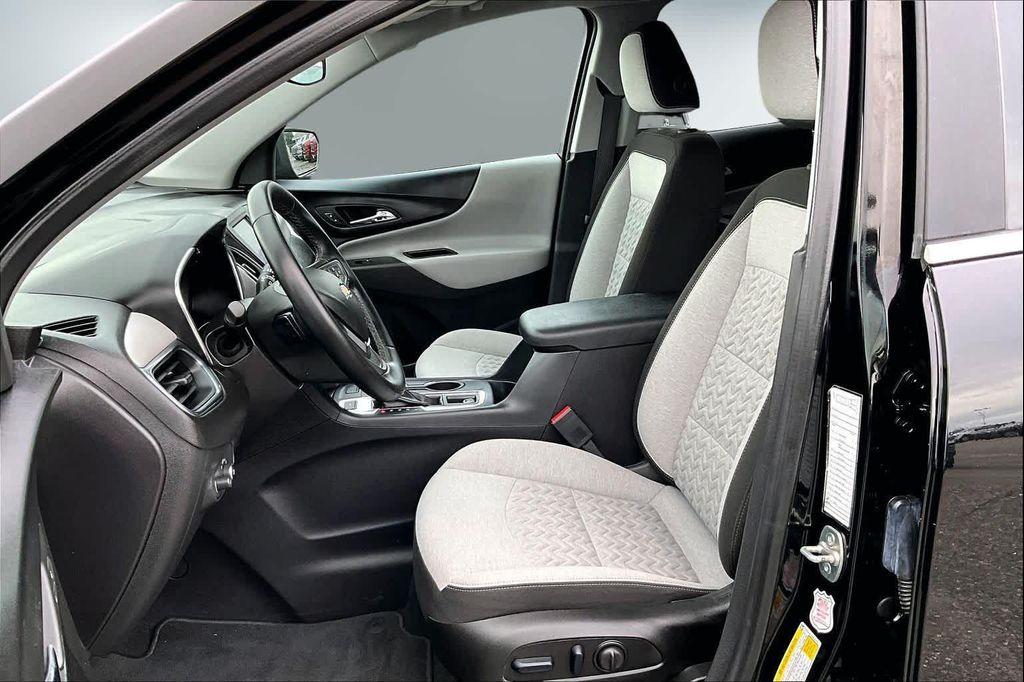used 2024 Chevrolet Equinox car, priced at $19,788