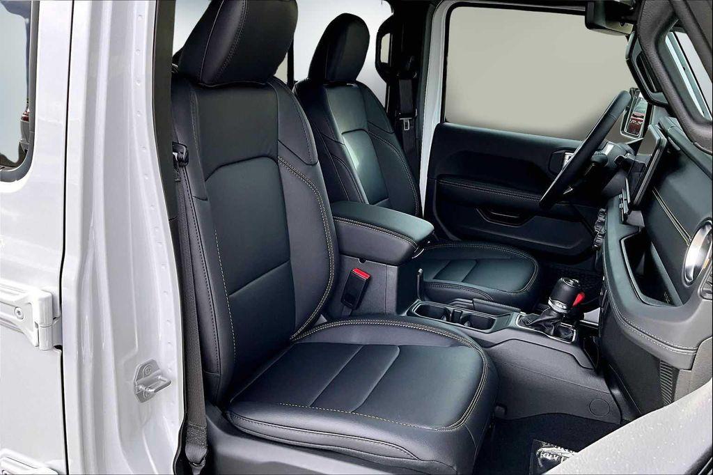 new 2026 Jeep Wrangler car, priced at $51,960