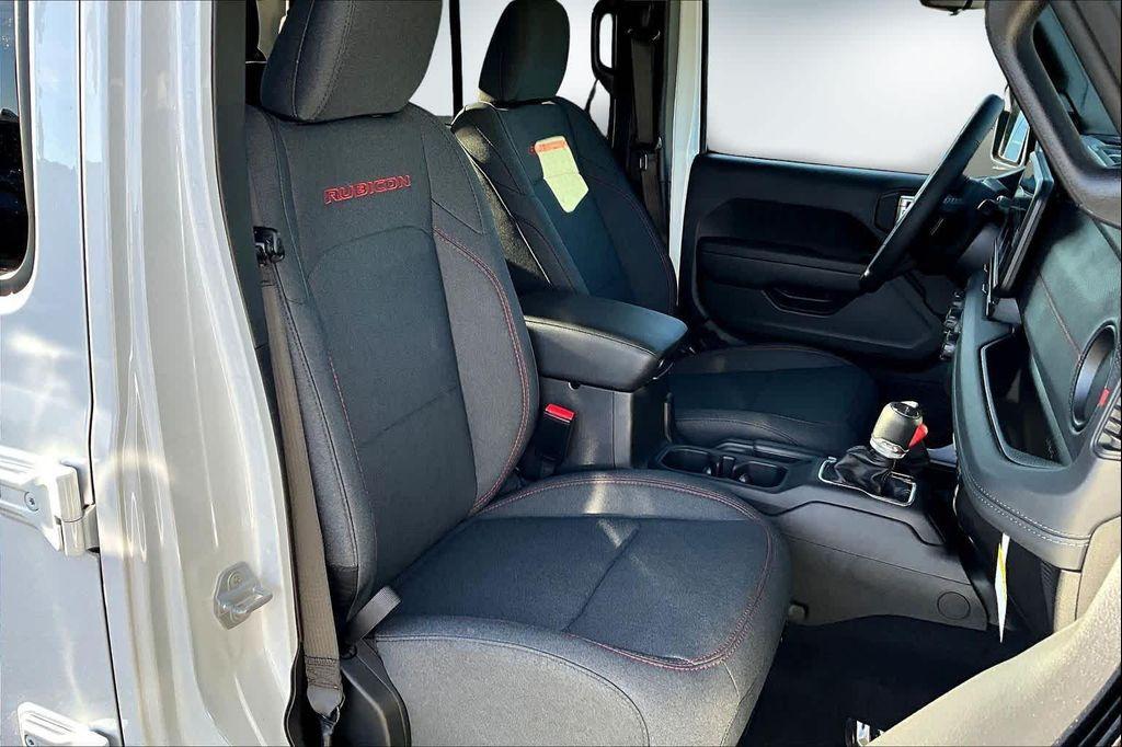 new 2026 Jeep Gladiator car, priced at $56,100