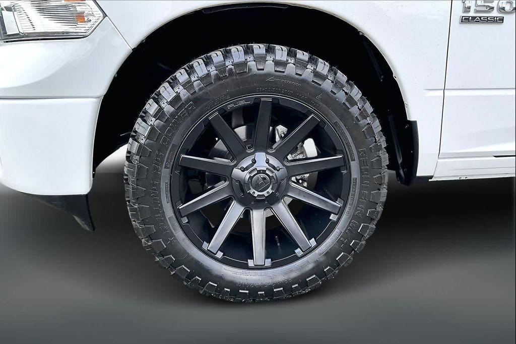 used 2022 Ram 1500 Classic car, priced at $27,578