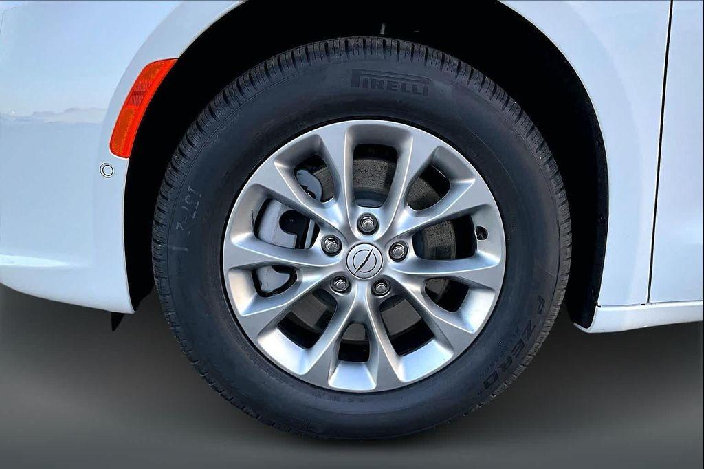 new 2026 Chrysler Pacifica car, priced at $46,010