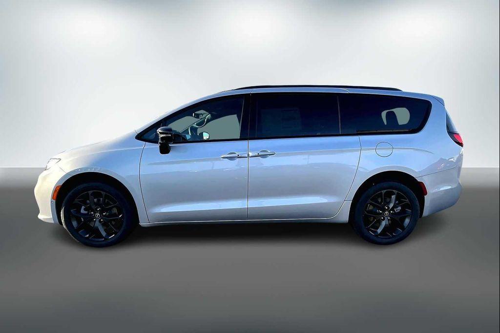 new 2026 Chrysler Pacifica car, priced at $48,715