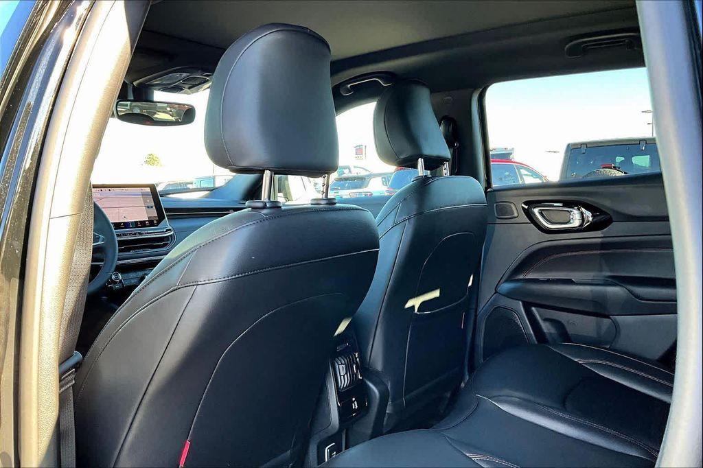 new 2026 Jeep Compass car, priced at $36,455