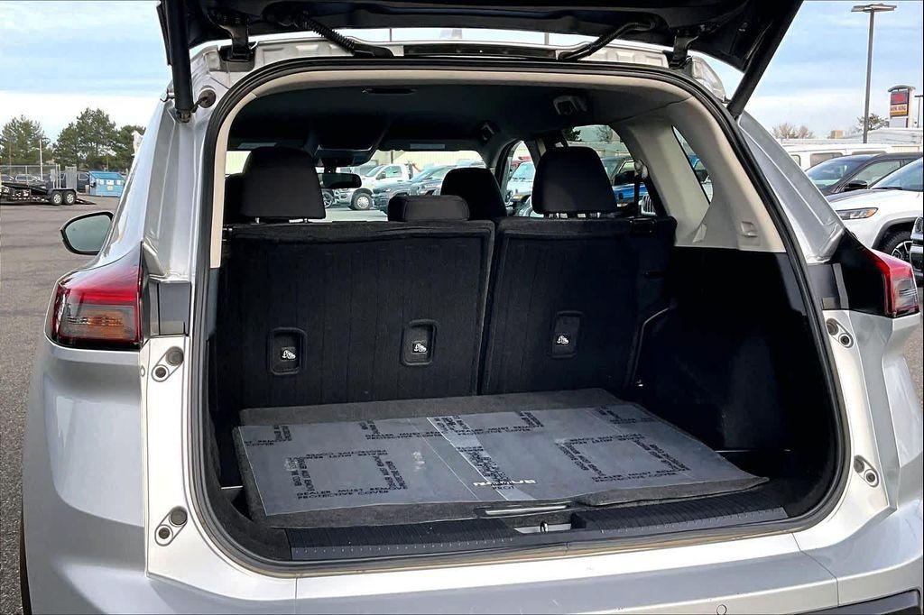 used 2024 Nissan Rogue car, priced at $20,288