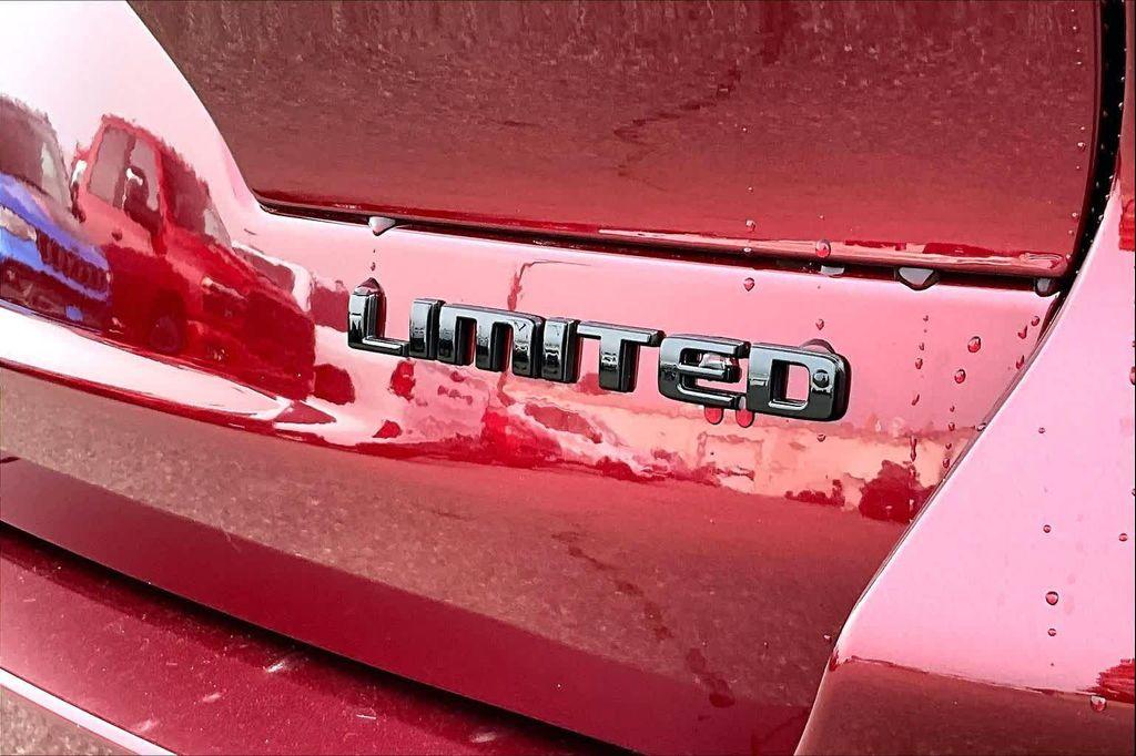 new 2025 Jeep Grand Cherokee L car, priced at $52,355