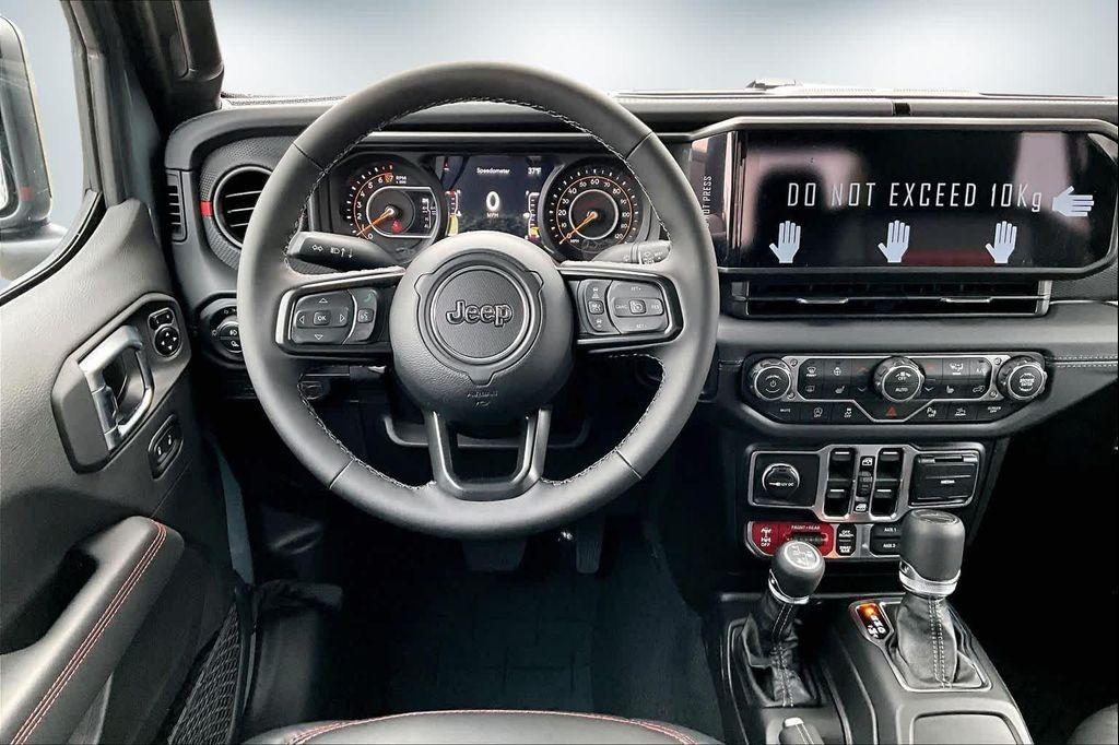 new 2026 Jeep Gladiator car, priced at $61,610