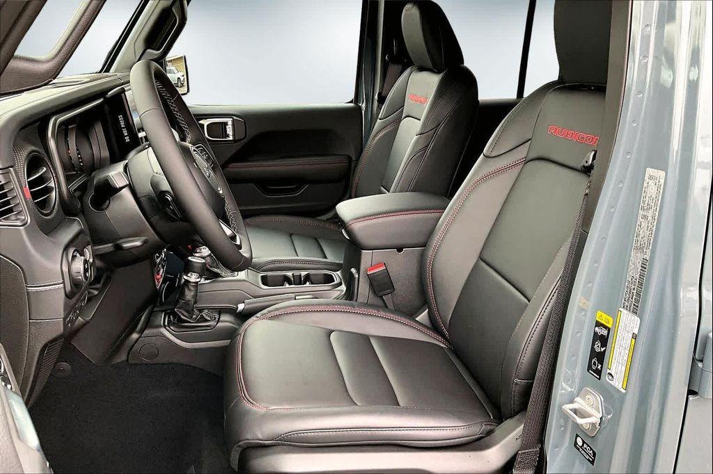 new 2026 Jeep Gladiator car, priced at $61,610