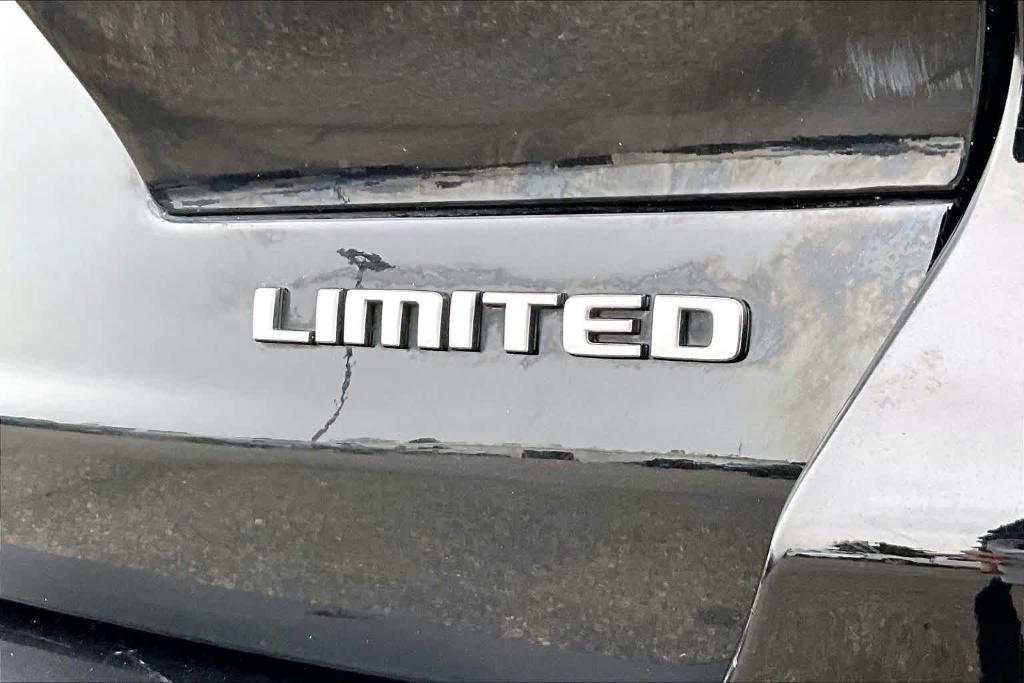 used 2024 Jeep Grand Cherokee L car, priced at $31,988