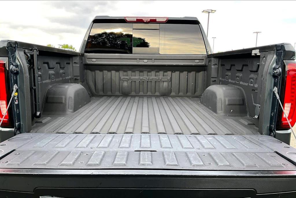 used 2021 GMC Sierra 1500 car, priced at $41,088