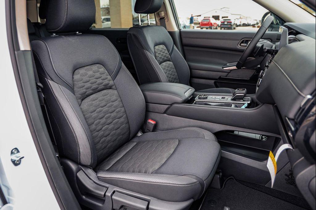 new 2026 Nissan Pathfinder car, priced at $40,588