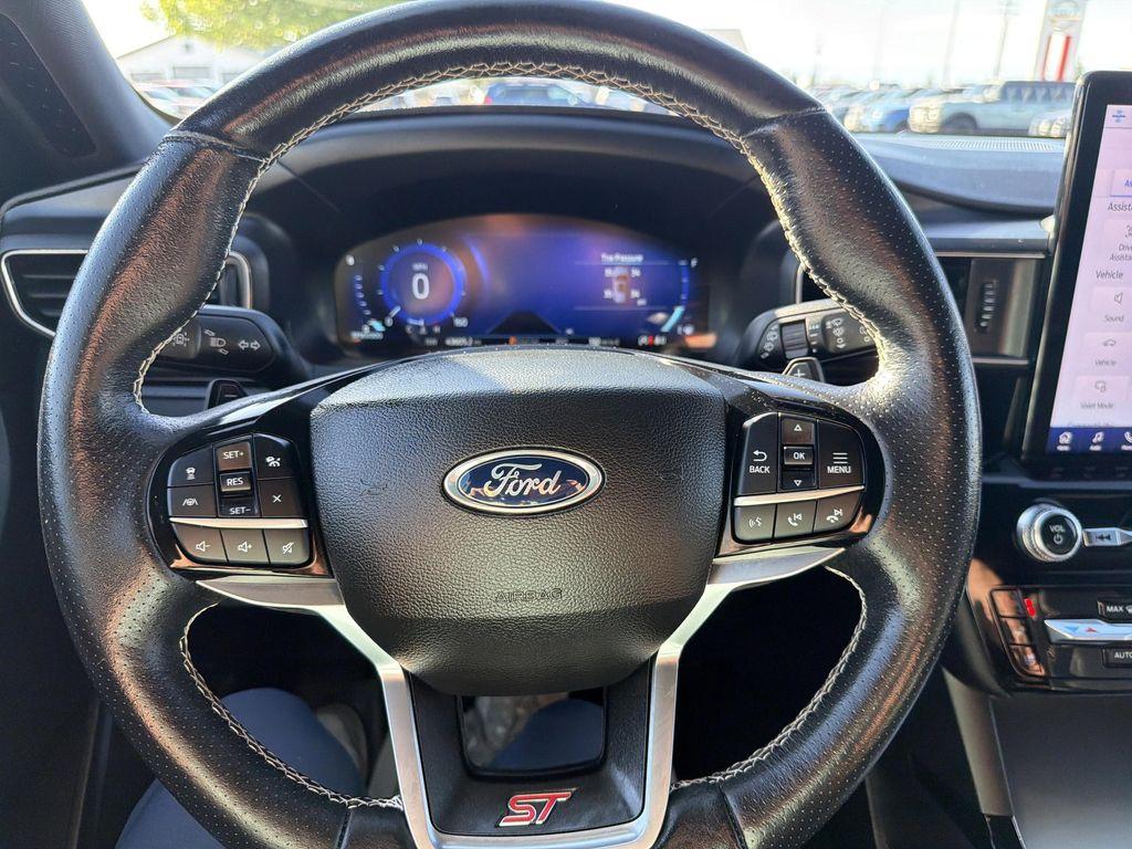 used 2023 Ford Explorer car, priced at $41,999