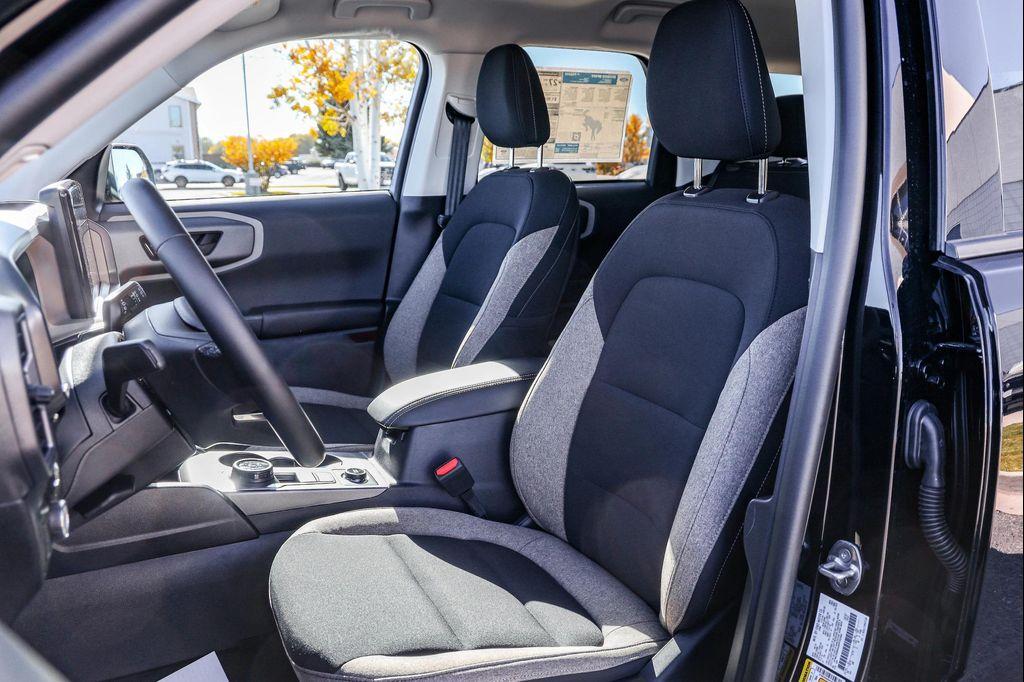 new 2025 Ford Bronco Sport car, priced at $32,953