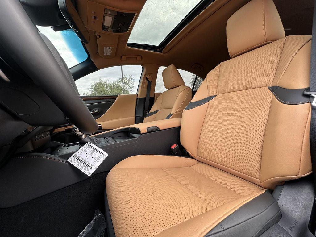 new 2025 Lexus ES 300h car, priced at $51,499